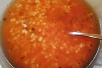 Supă de roşii cu cous-cous